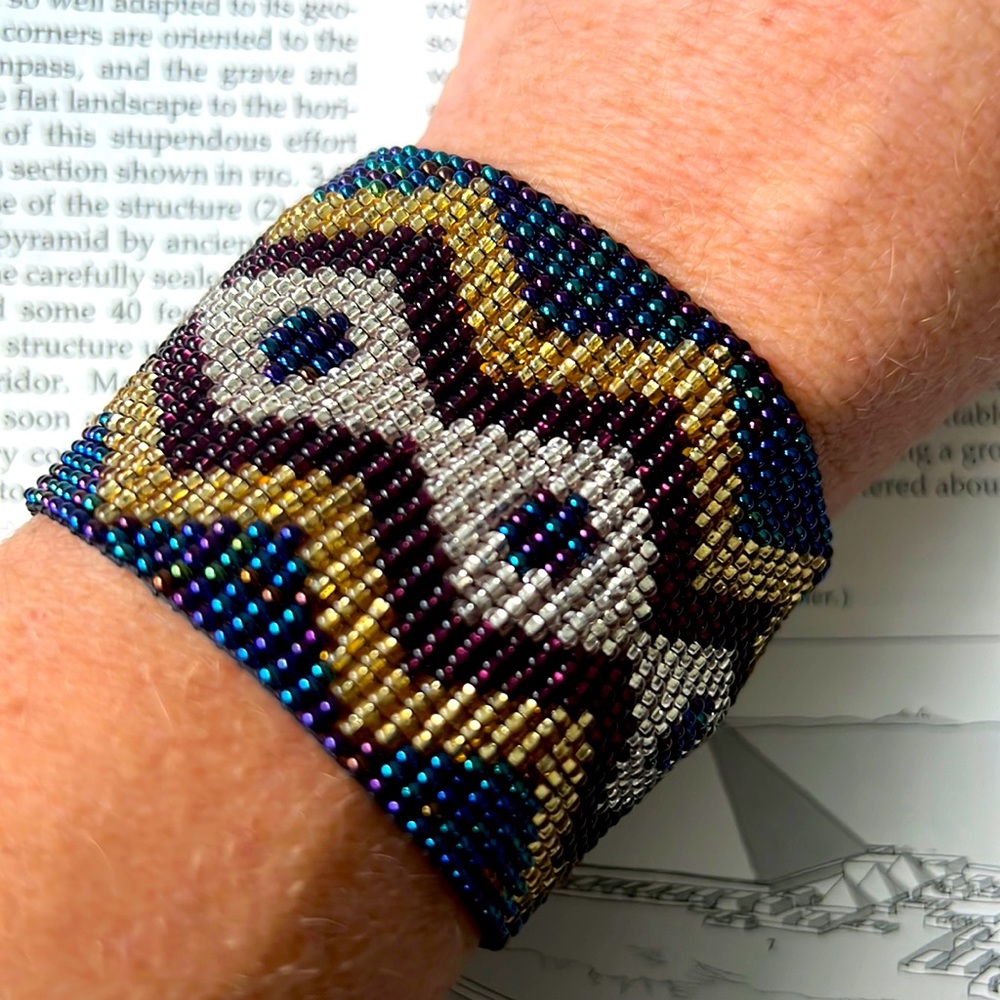 NWOT Handmade Beaded Loomed Cuff - Picture 1 of 2